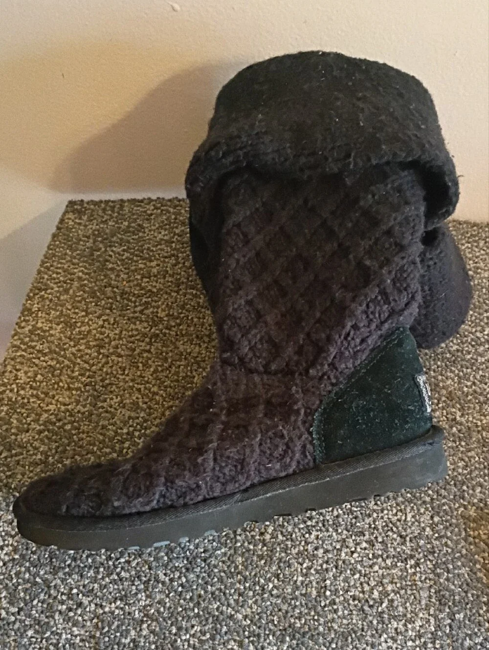 UGG Knit Button-Trim Black Foldover Winter Boots Slze 7